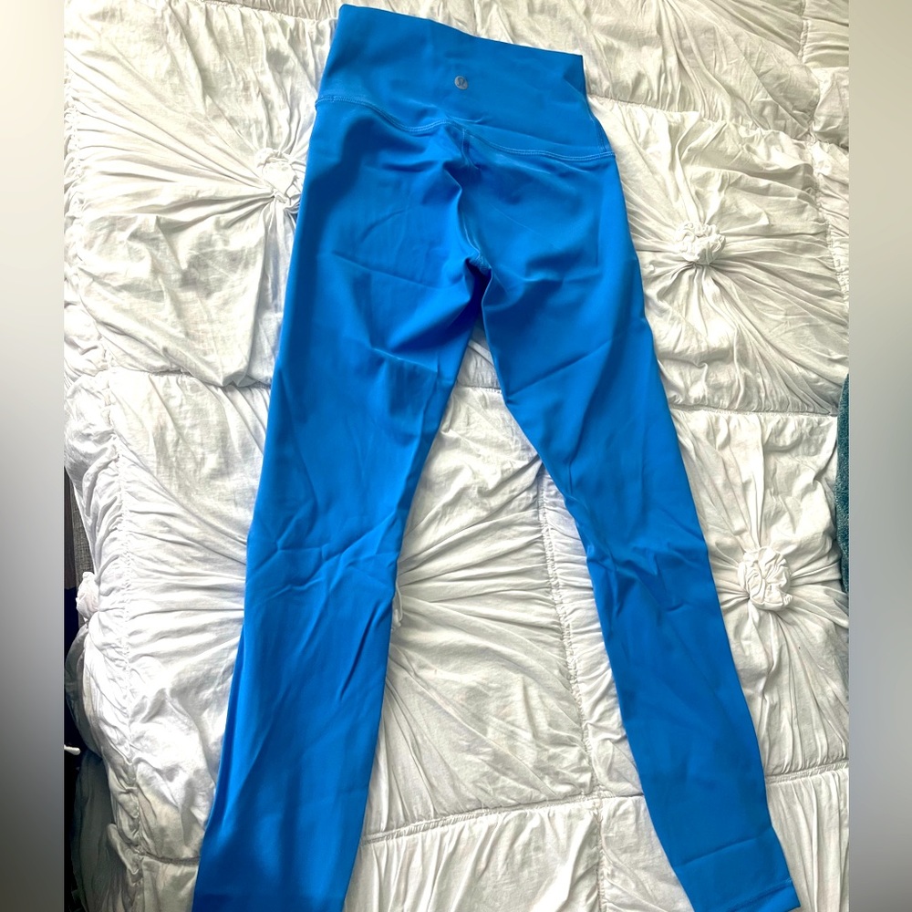 LULULEMON SIZE 2 WUNDER UNDER BLUE LEGGINGS 25 inch inseam